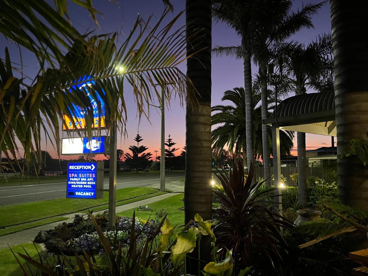 Coastal Waters Motor Inn Лейкс-Ентранс Екстер'єр фото